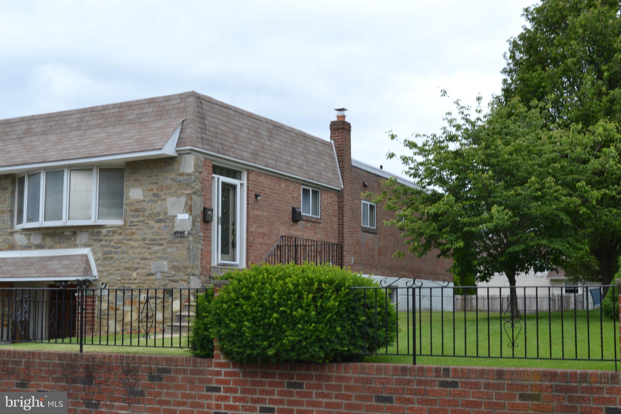 9986 Sandy Road Philadelphia, PA 19115 - Photo 2 of 34 Gallery Image 2