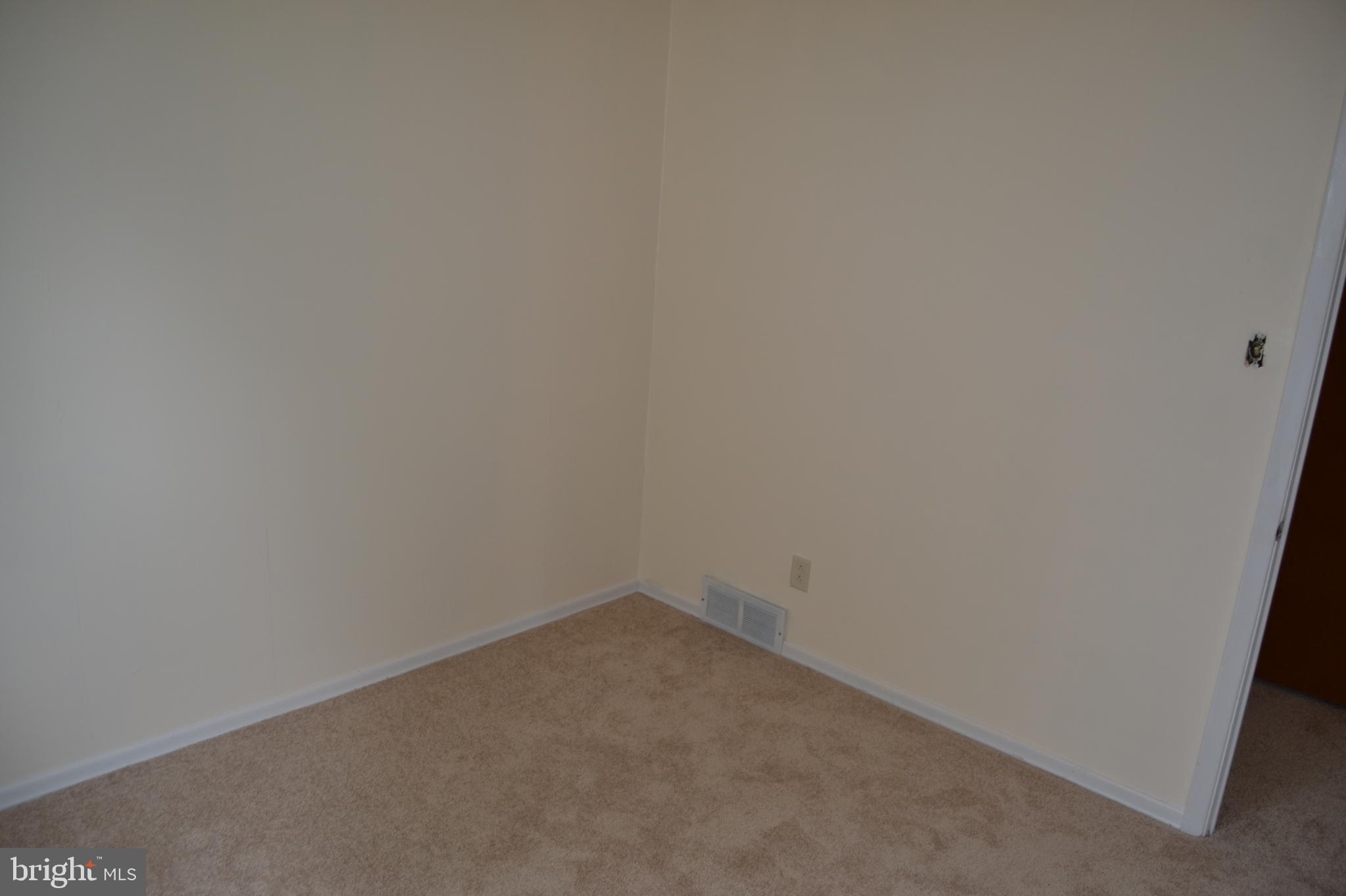 9986 Sandy Road Philadelphia, PA 19115 - Photo 12 of 34 Gallery Image 12