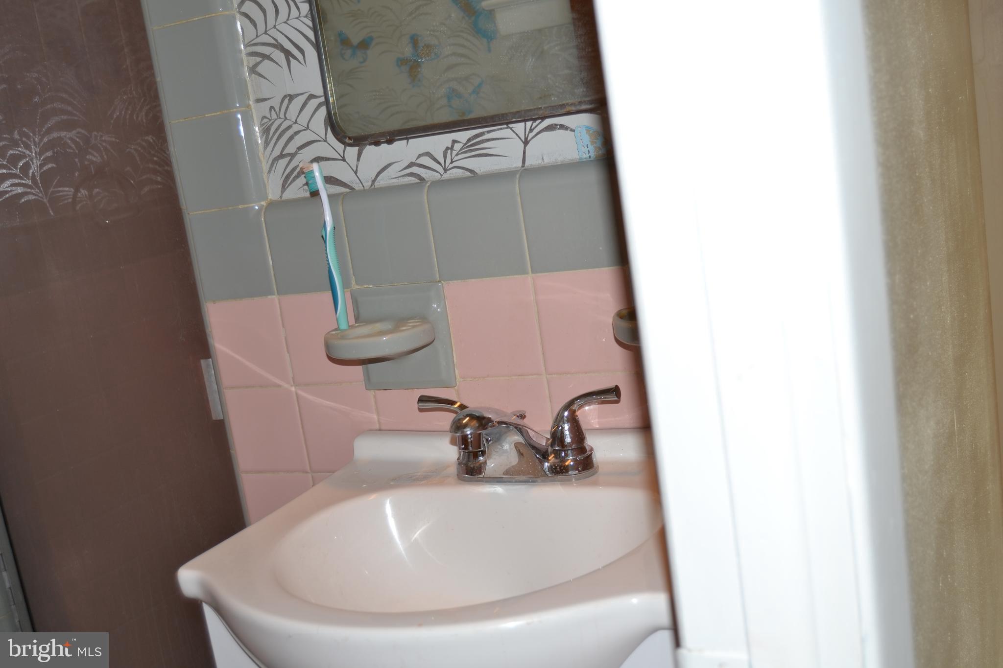 9986 Sandy Road Philadelphia, PA 19115 - Photo 17 of 34 Gallery Image 17