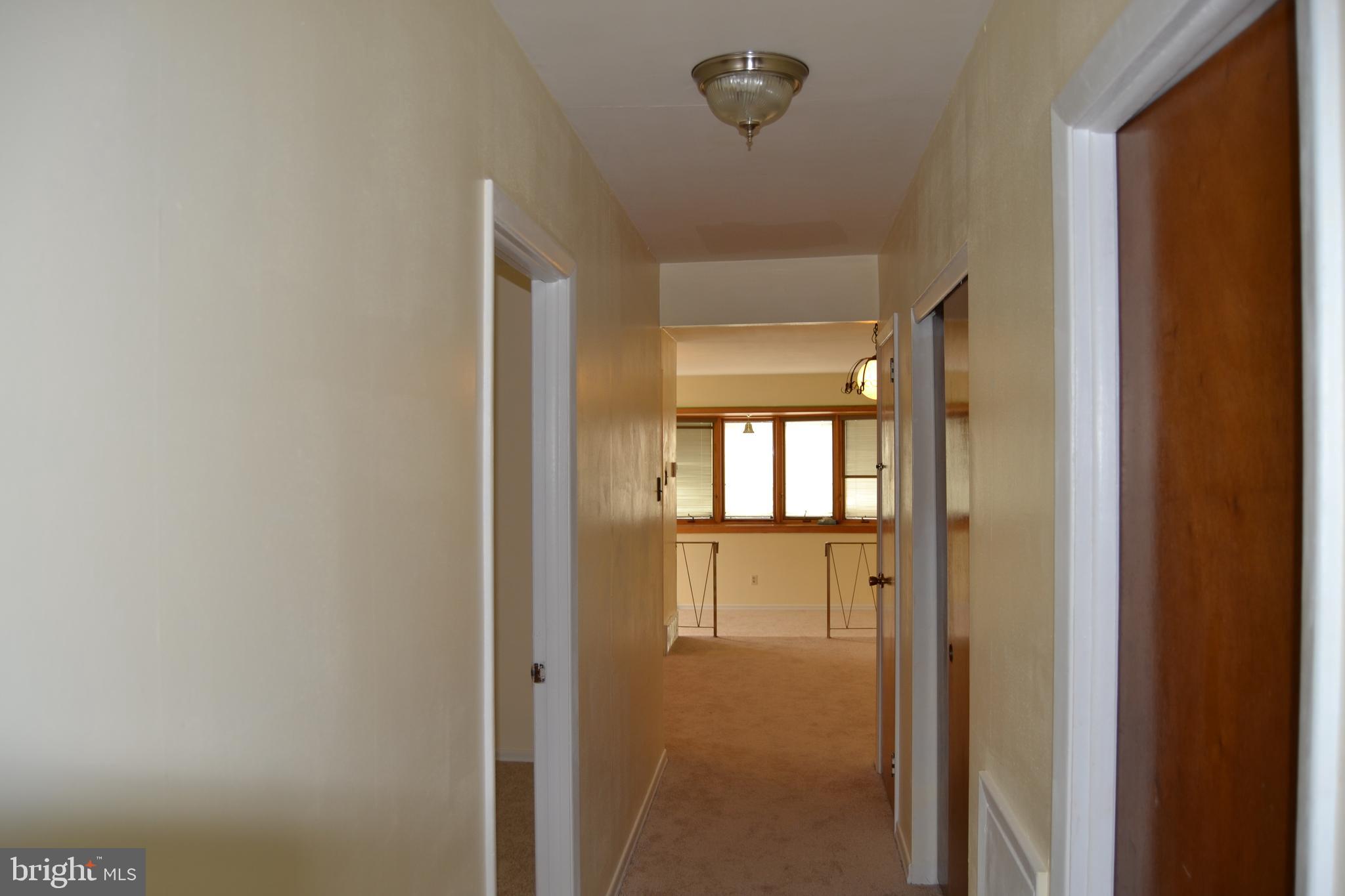 9986 Sandy Road Philadelphia, PA 19115 - Photo 10 of 34 Gallery Image 10