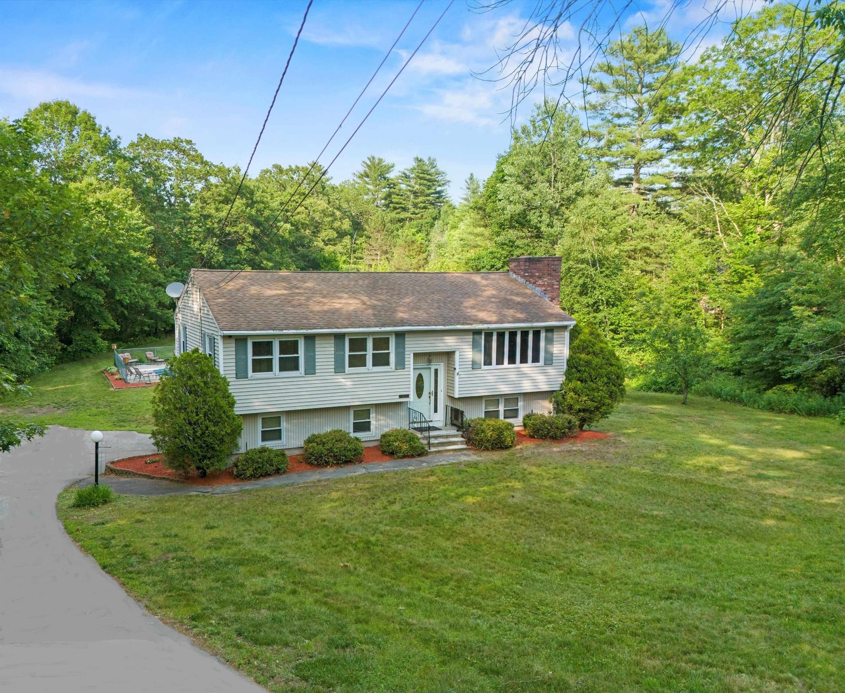 1116 Mammoth Road Pelham, NH 03076 - Photo 2 of 38