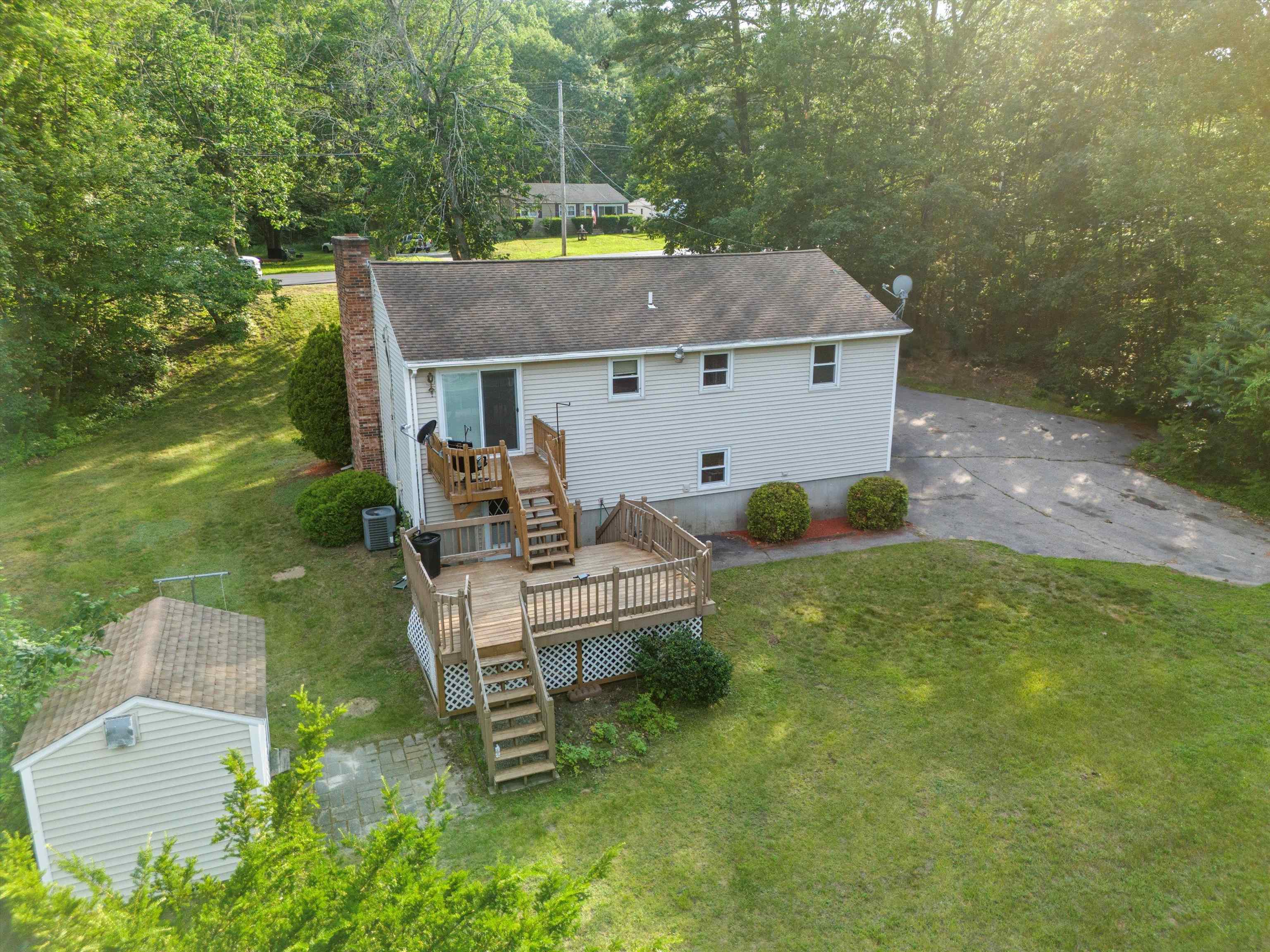 1116 Mammoth Road Pelham, NH 03076 - Photo 34 of 38