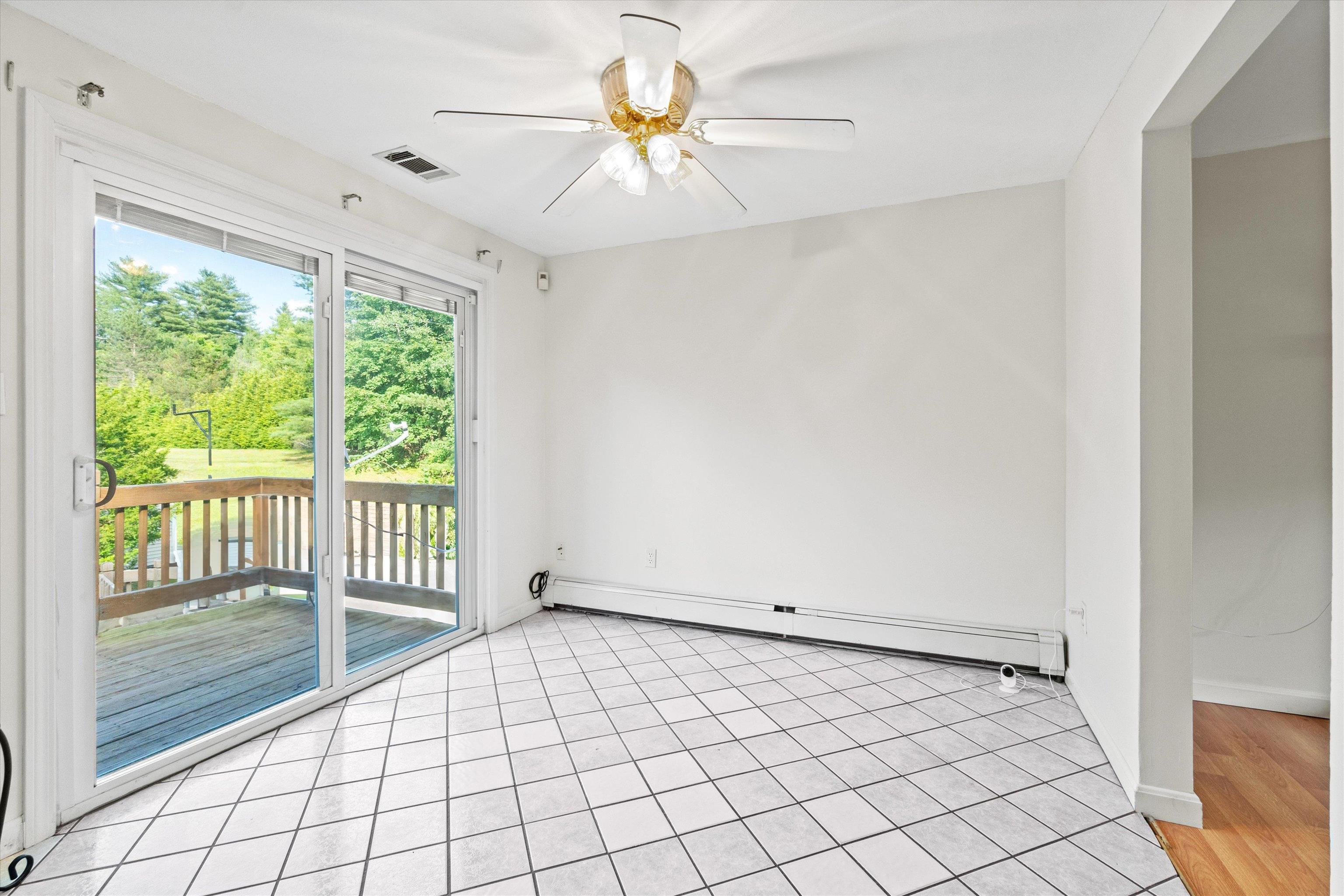 1116 Mammoth Road Pelham, NH 03076 - Photo 8 of 38