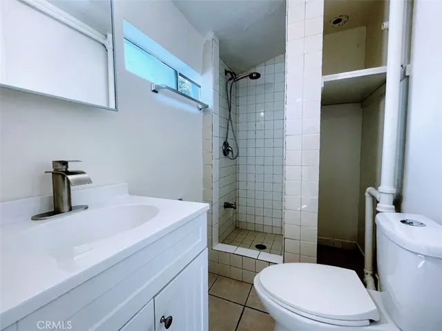 $2,295 | 1343 Walnut Avenue, Long Beach, CA 90813