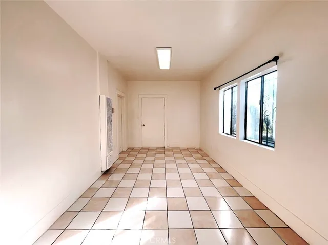 $2,295 | 1343 Walnut Avenue, Long Beach, CA 90813