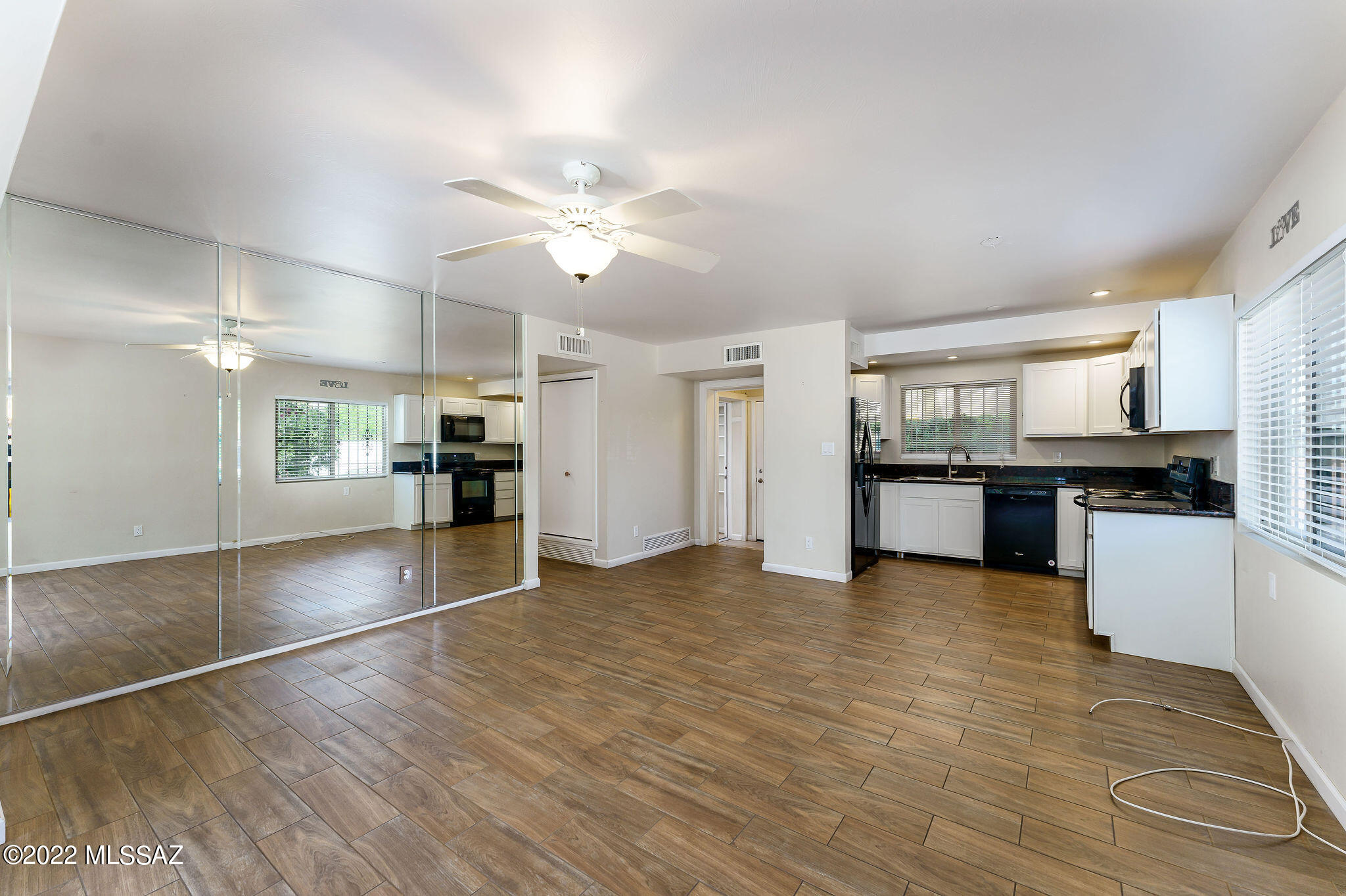 1002 South Kolb Road, Unit 15 Tucson, AZ 85710 - Photo 15 of 32