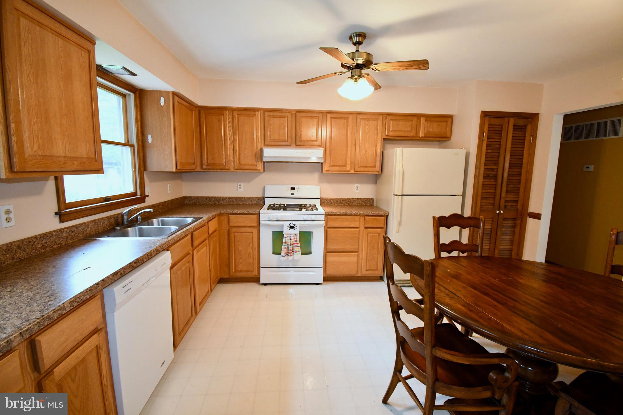 1323 Vanderbilt Road Bel Air, MD 21014 - Photo 11 of 31 Alternate view of Kitchen