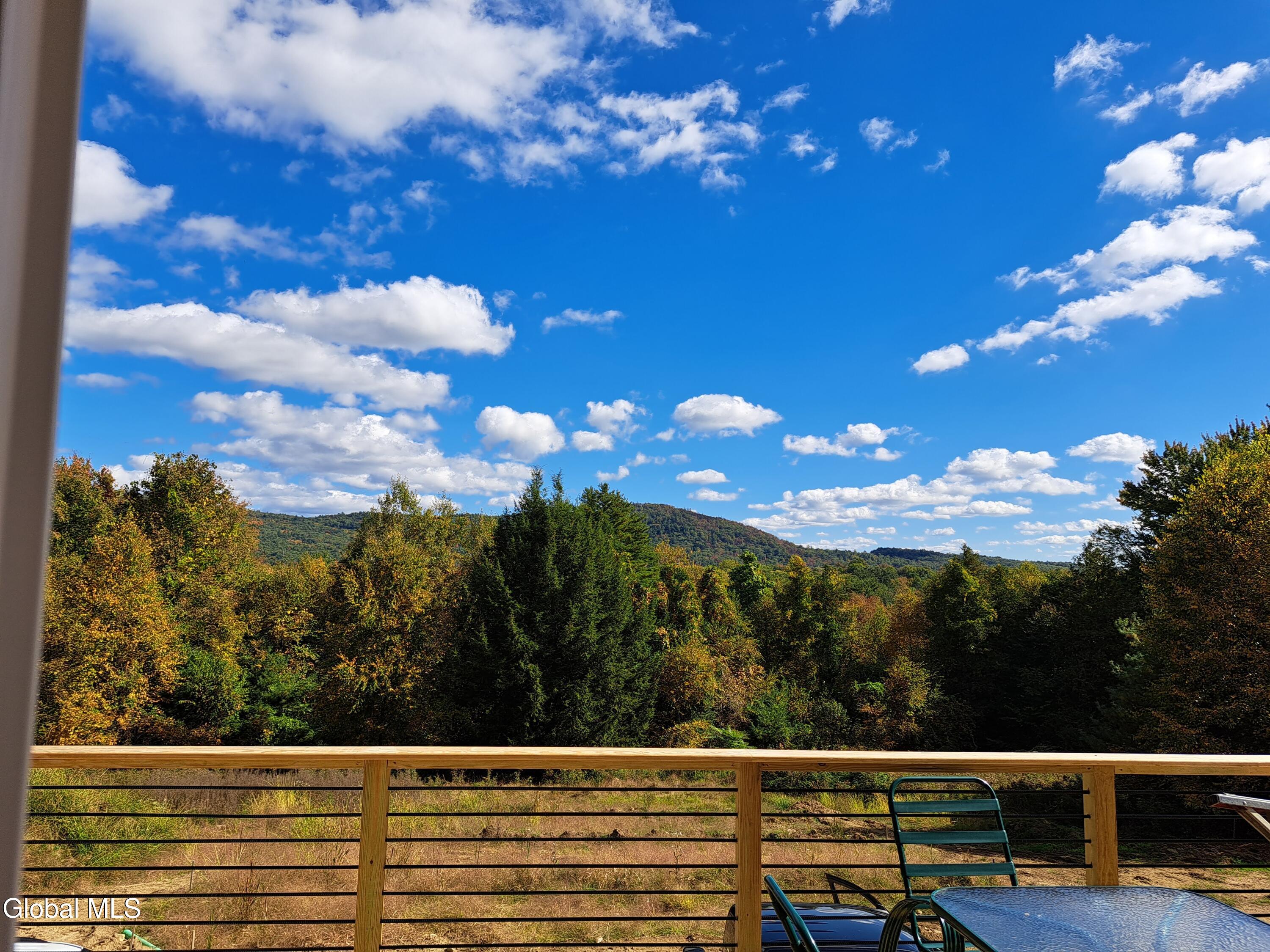 134 Pickle Hill Road Queensbury, NY 12804 - Photo 2 of 29 20241003_113014