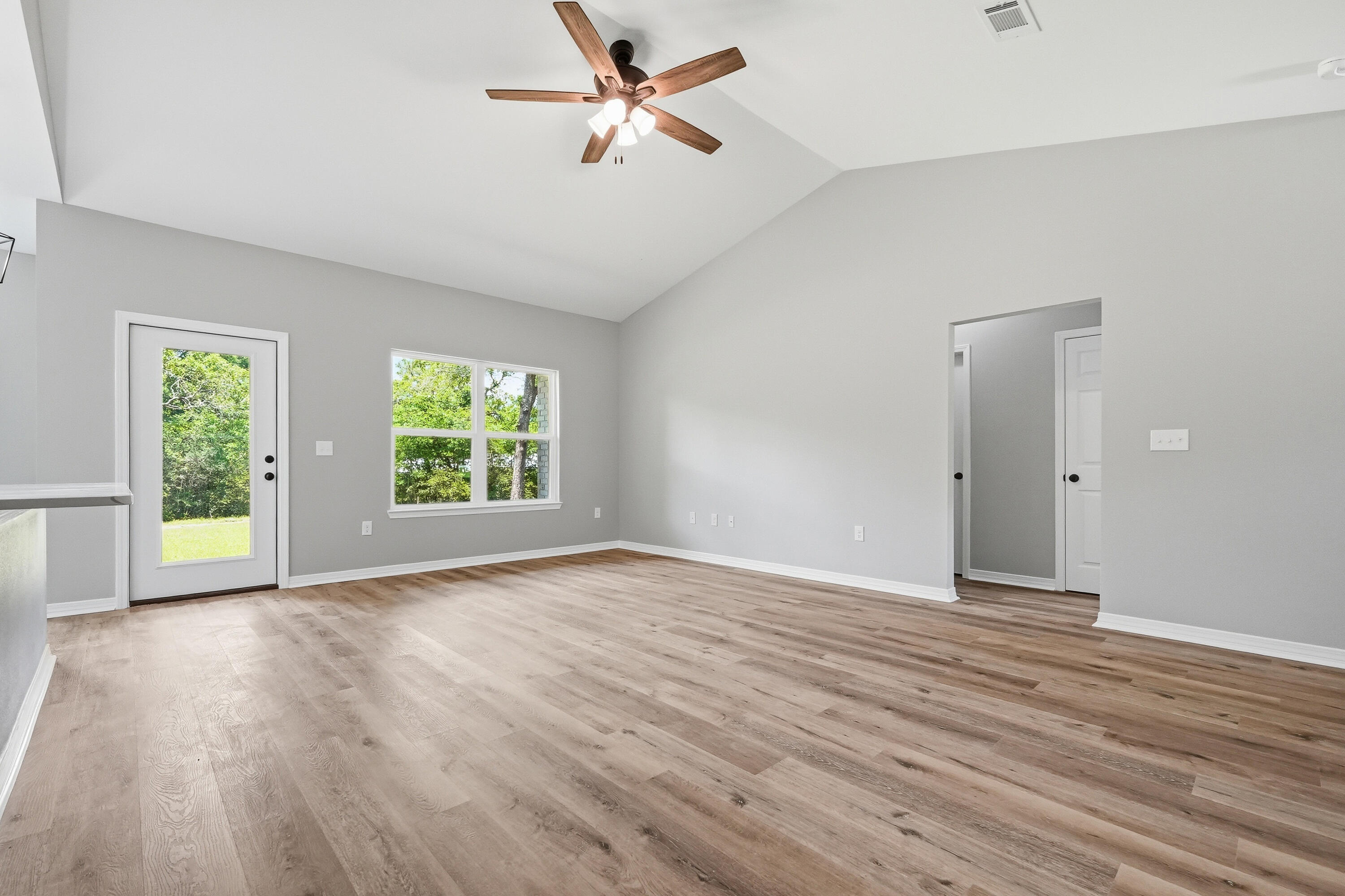 6140 Clover Street Crestview, FL 32539 - Photo 20 of 58 6140 clover st-19
