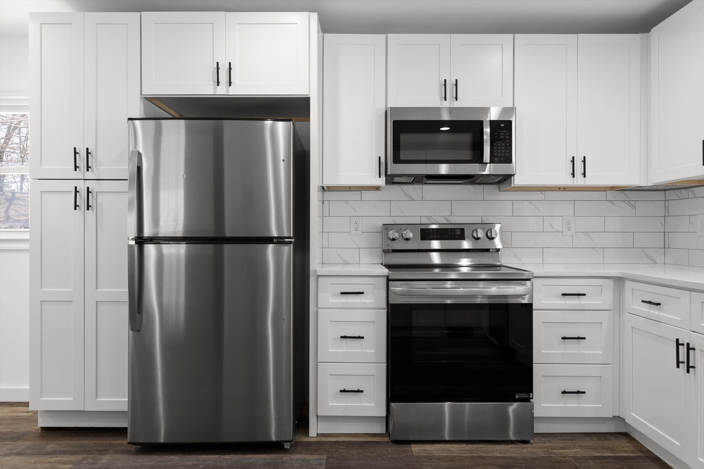 108 Avis Drive Dalton, GA 30721 - Photo 11 of 22 09-Avis-9