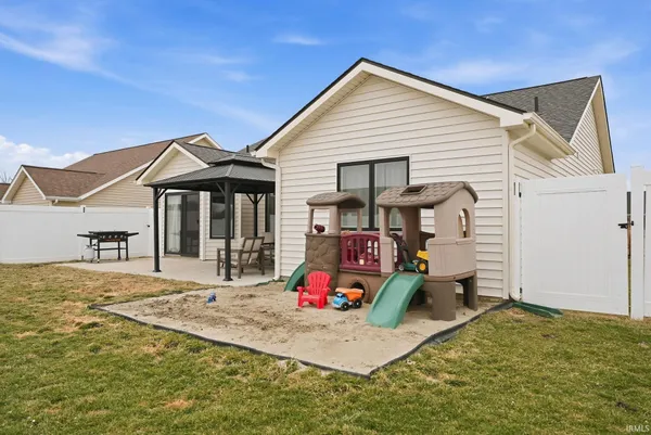 $319,000 | 696 Eli Run Court, Angola, IN 46703