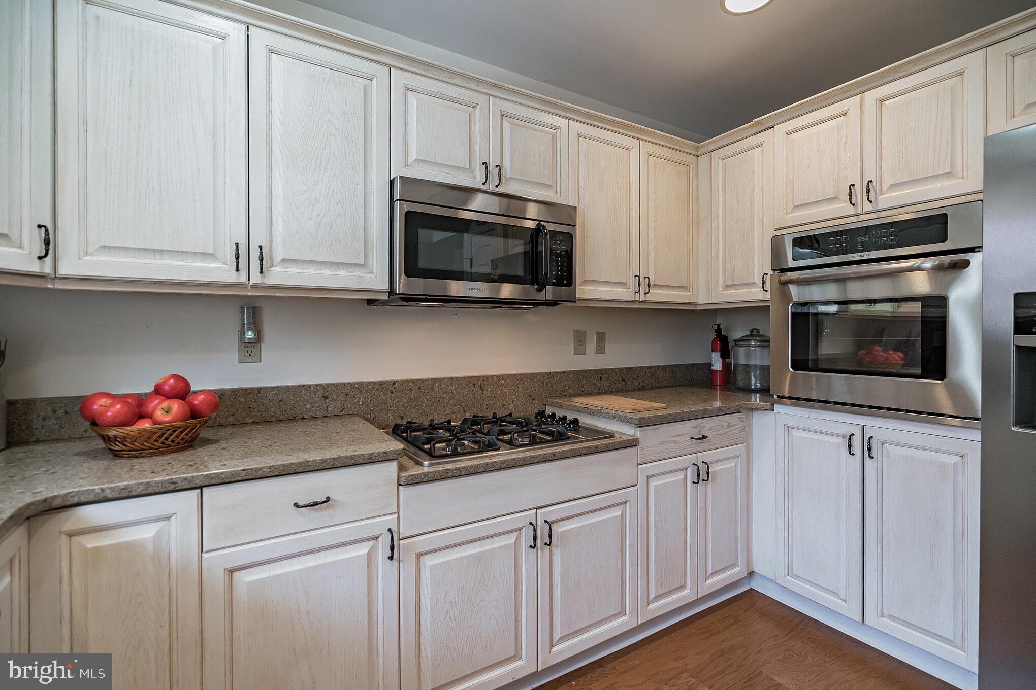 10 Hedge Row Road Princeton, NJ 08540 - Photo 13 of 44