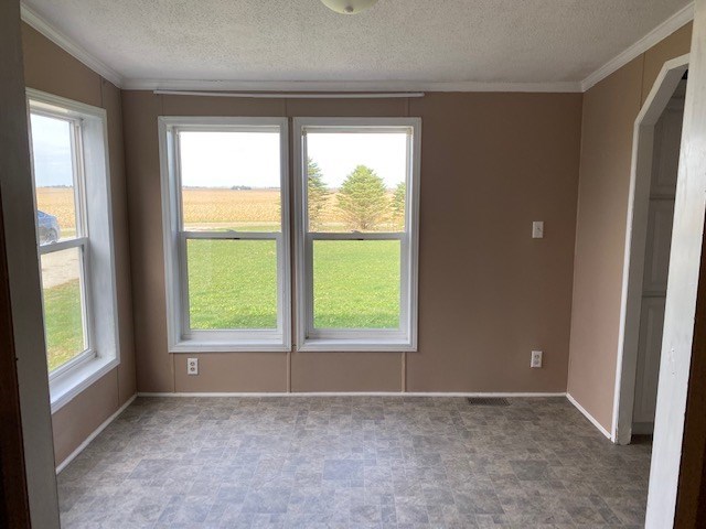 10302 East 3870 N Road Hoopeston, IL 60942 - Photo 15 of 17 Gallery Image 15