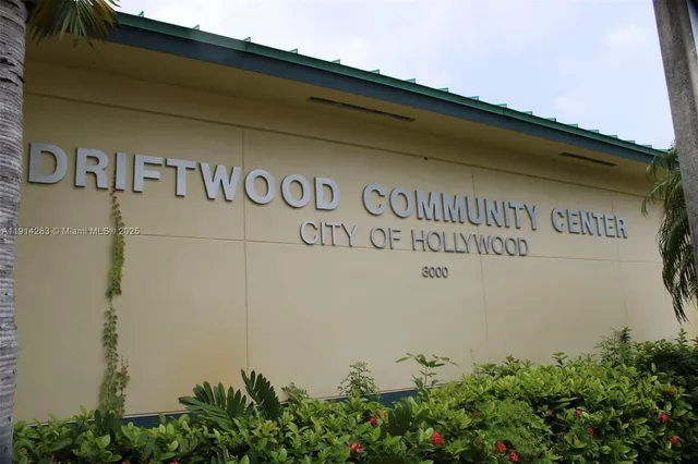 $585,000 | 6810 Douglas Street, Hollywood, FL 33024