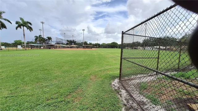 $585,000 | 6810 Douglas Street, Hollywood, FL 33024