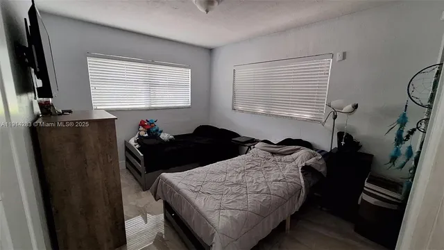 $585,000 | 6810 Douglas Street, Hollywood, FL 33024