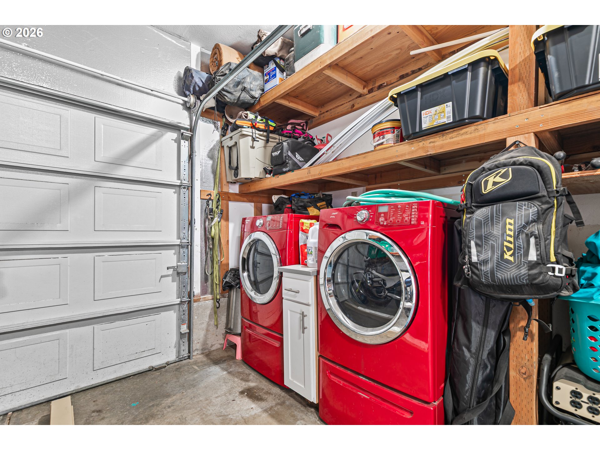 3712 Colver Road Phoenix, OR 97535 - Photo 20 of 38 a utility room with dryer and washer