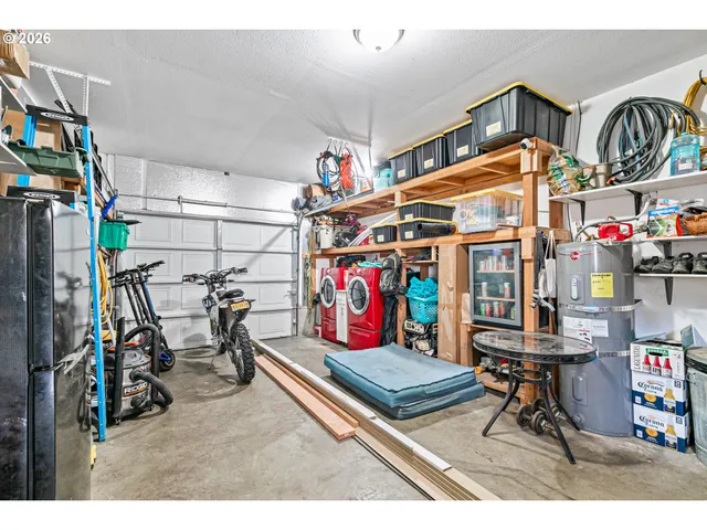 $399,900 | 3712 Colver Road, Phoenix, OR 97535