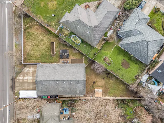 $399,900 | 3712 Colver Road, Phoenix, OR 97535