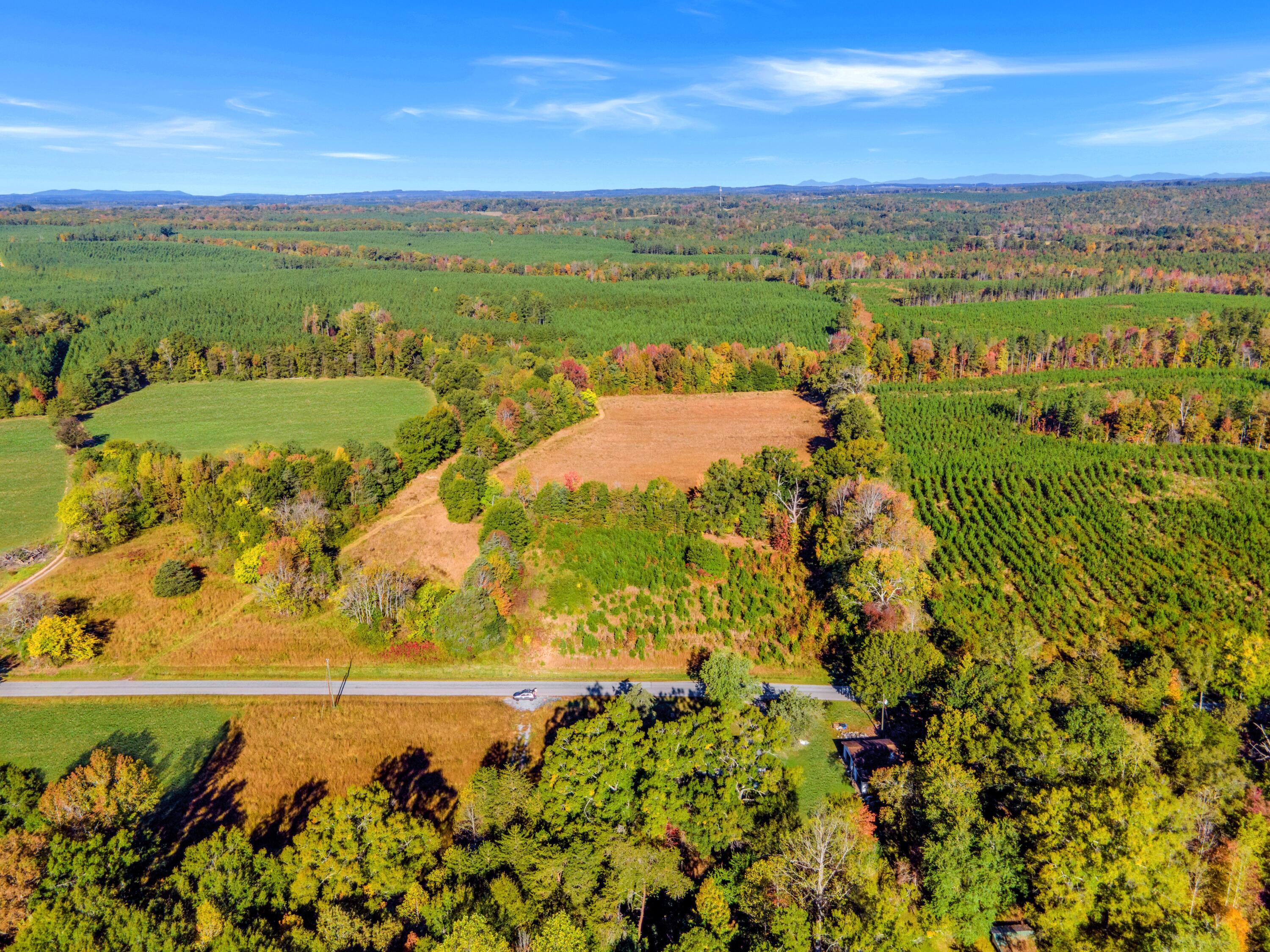 677 White Fall Road Gretna, VA 24557 - Photo 5 of 22 a view of a city