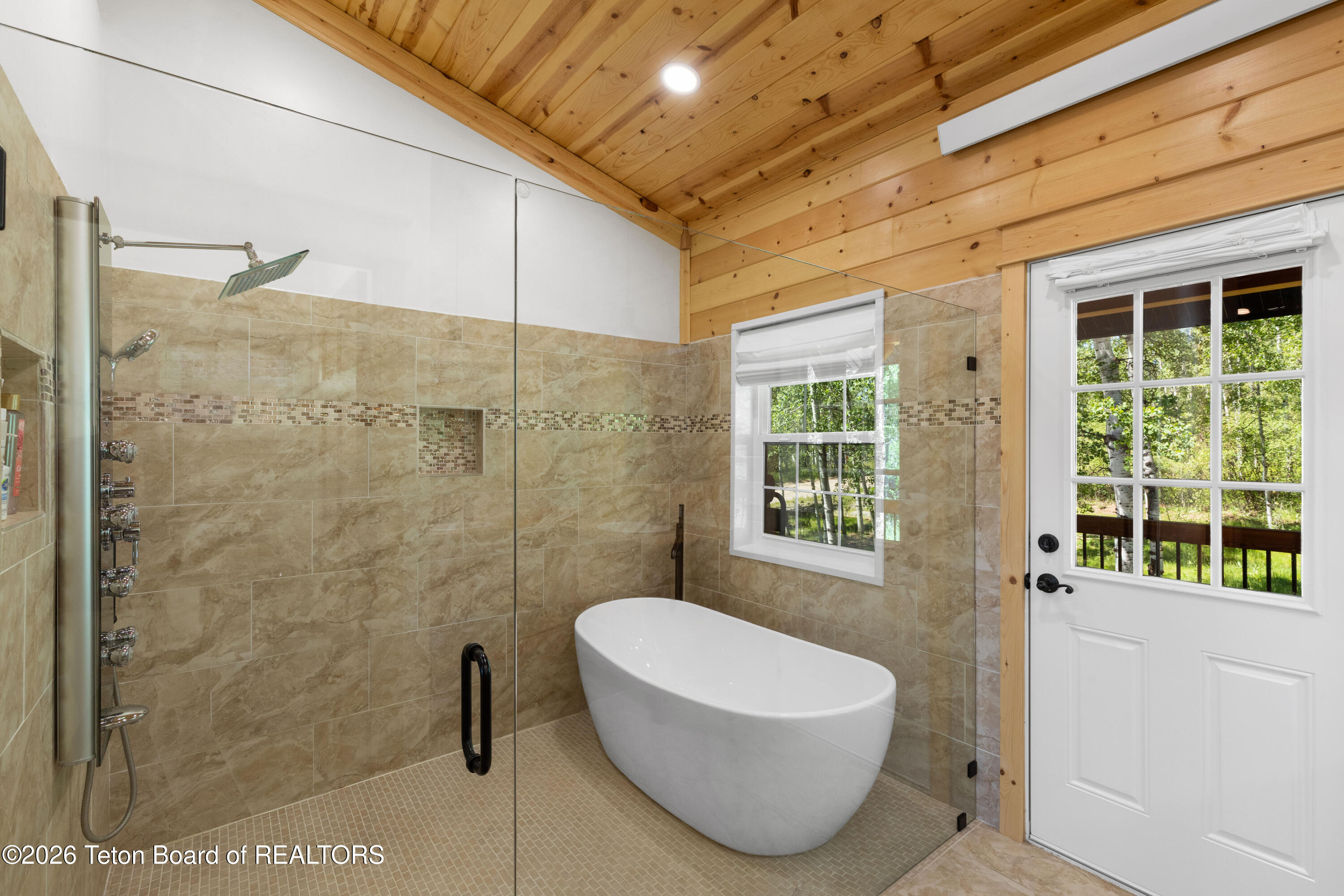 98 Sugar Loaf Drive Star Valley Ranch, WY 83127 - Photo 22 of 59 Bathroom
