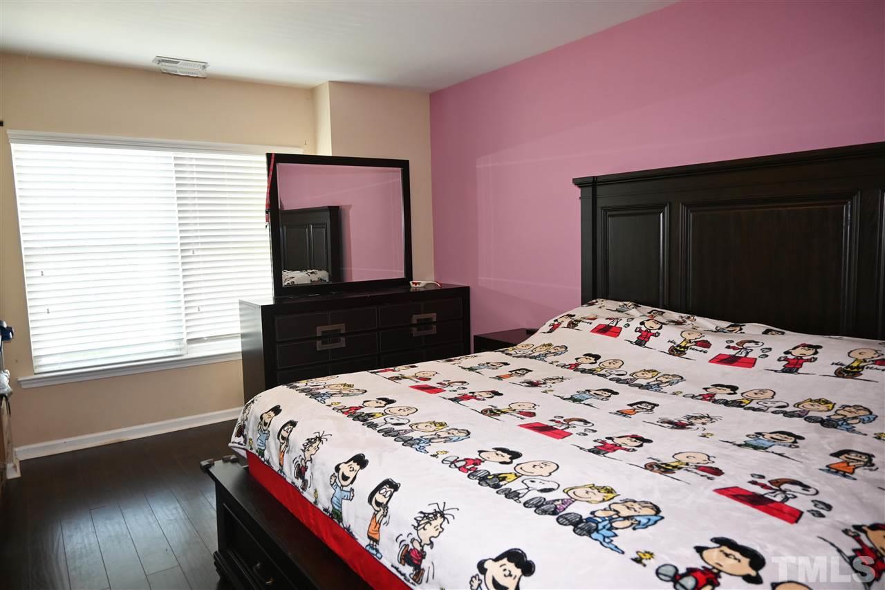 5318 Stowecroft Lane Raleigh, NC 27616 - Photo 18 of 28 Gallery Image 18