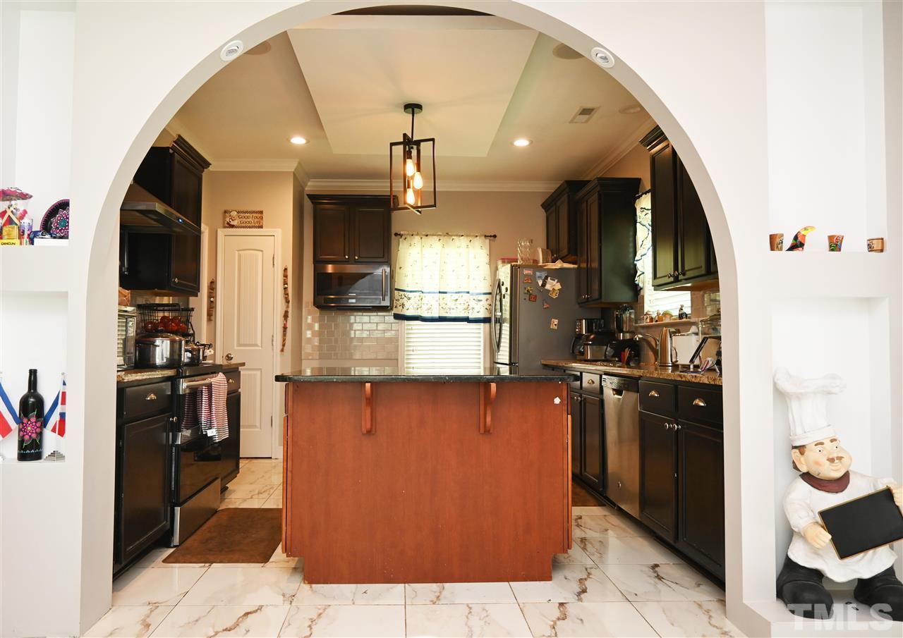5318 Stowecroft Lane Raleigh, NC 27616 - Photo 4 of 28 Gallery Image 4
