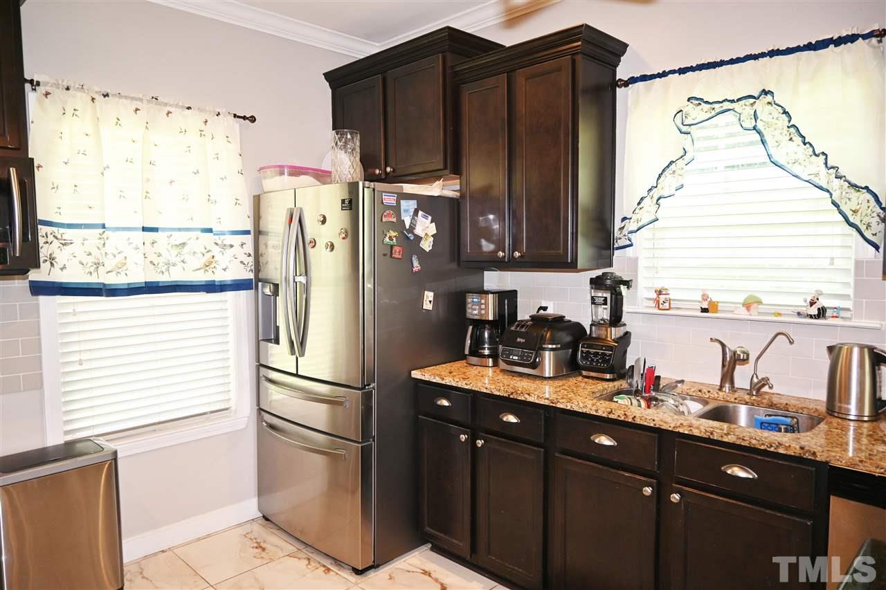 5318 Stowecroft Lane Raleigh, NC 27616 - Photo 5 of 28 Gallery Image 5