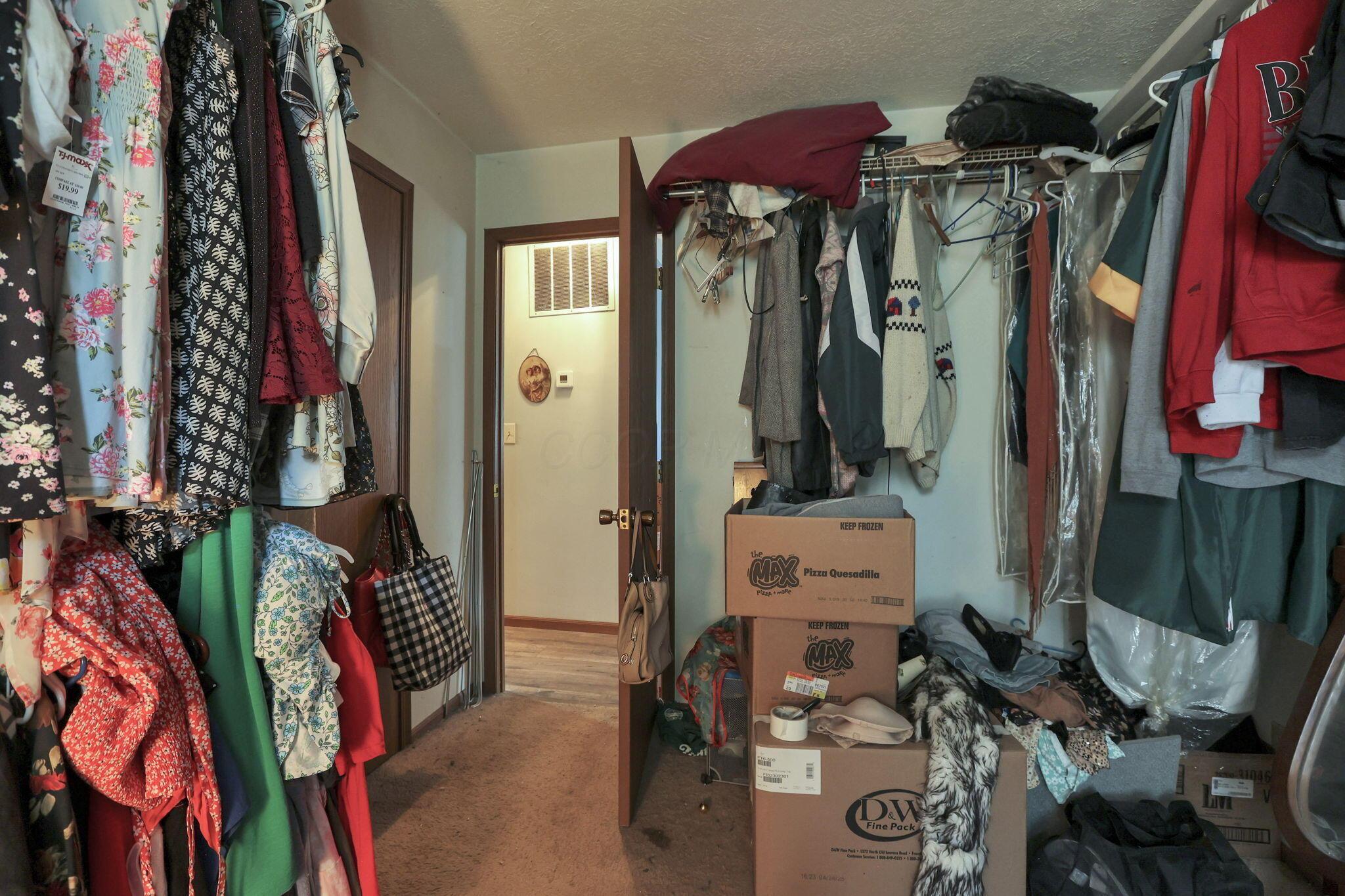 4969 Lockbourne Road Columbus, OH 43207 - Photo 21 of 32 Used as a walk-in closet
