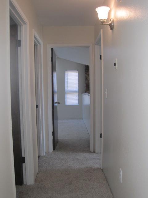 241 North Ruth Street Porterville, CA 93257 - Photo 10 of 21 Hallway
