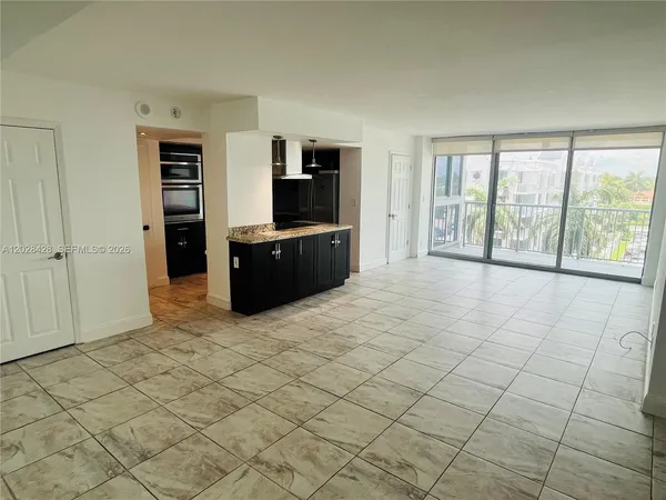 $835,000 | 2655 Collins Avenue, Unit 602, Miami Beach, FL 33140