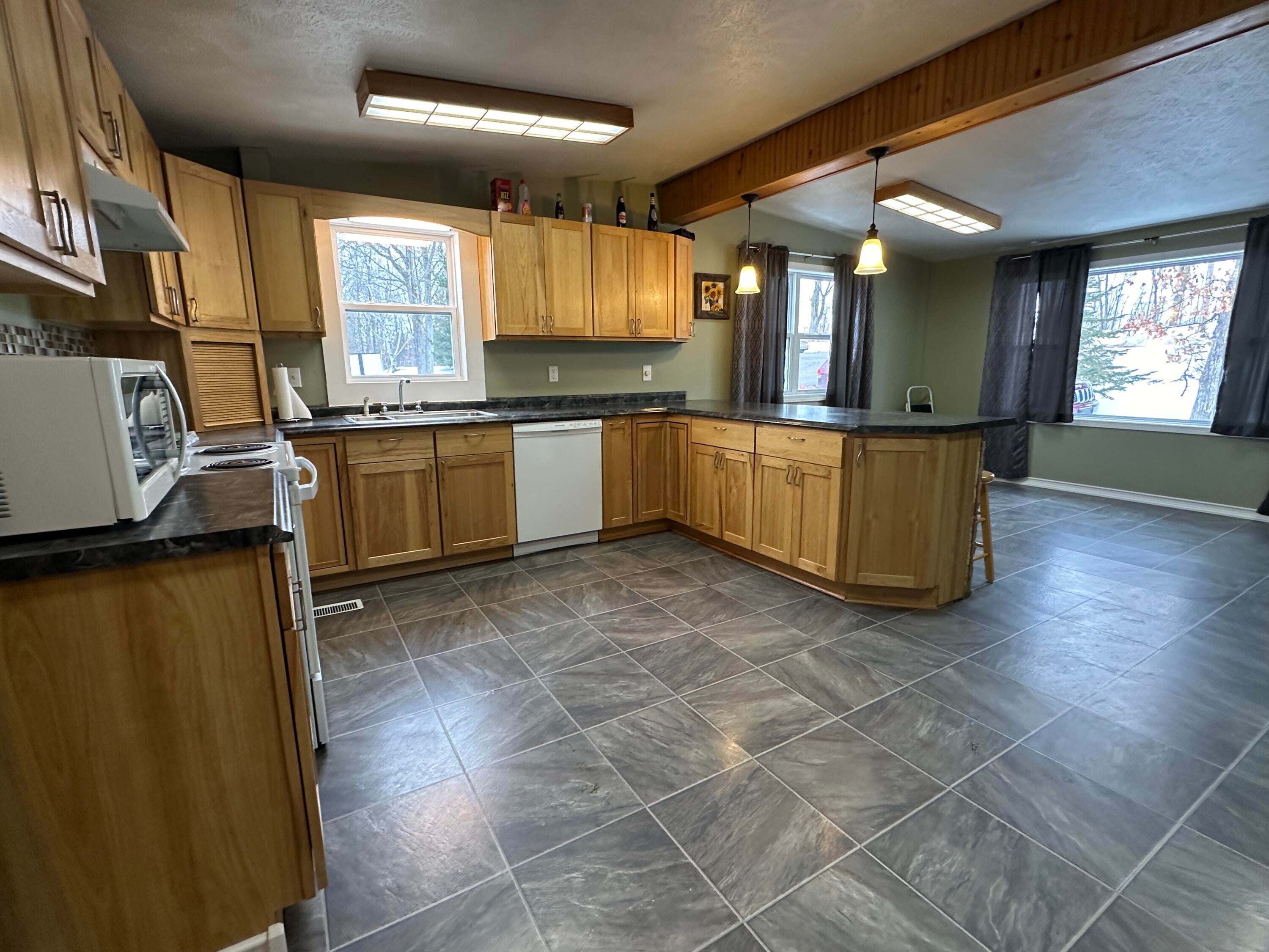 3158 South Radar Road Sault Ste. Marie, MI 49783 - Photo 5 of 24 Gallery Image 5