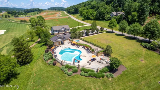 $1,050,000 | 2705 Chestnut Lane, Loudon, TN 37774