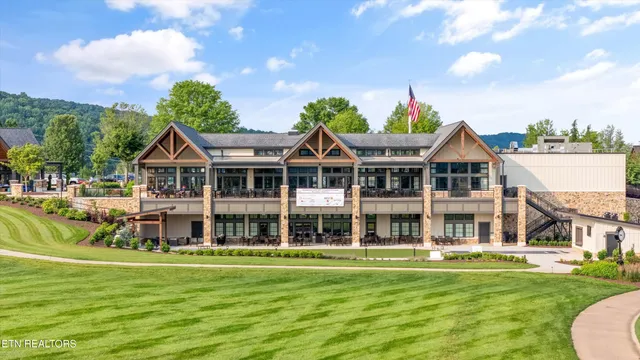 $1,050,000 | 2705 Chestnut Lane, Loudon, TN 37774