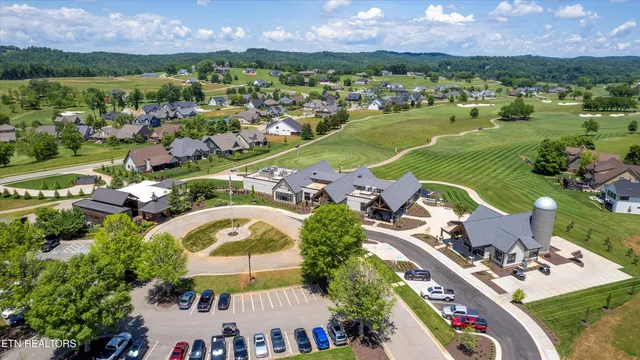 $1,050,000 | 2705 Chestnut Lane, Loudon, TN 37774