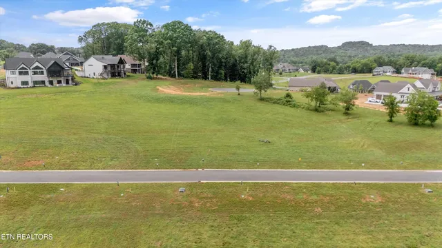 $1,050,000 | 2705 Chestnut Lane, Loudon, TN 37774