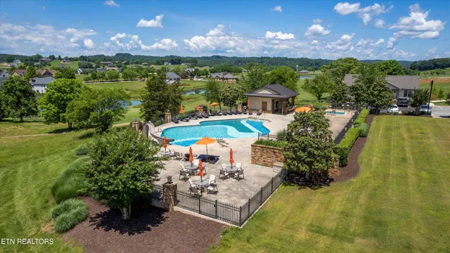 $1,050,000 | 2705 Chestnut Lane, Loudon, TN 37774