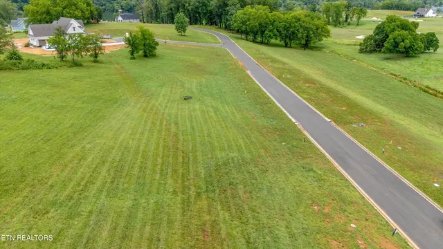 $1,050,000 | 2705 Chestnut Lane, Loudon, TN 37774