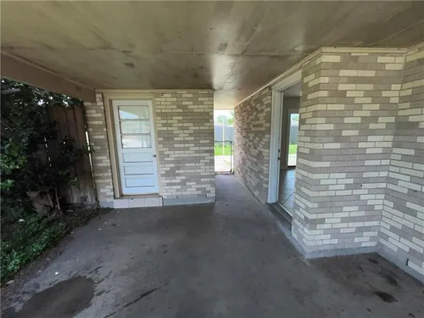 $1,600 | 2500 Campagna Drive, Chalmette, LA 70043