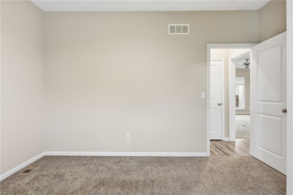 21803 Southcreek Road Peculiar, MO 64078 - Photo 17 of 54