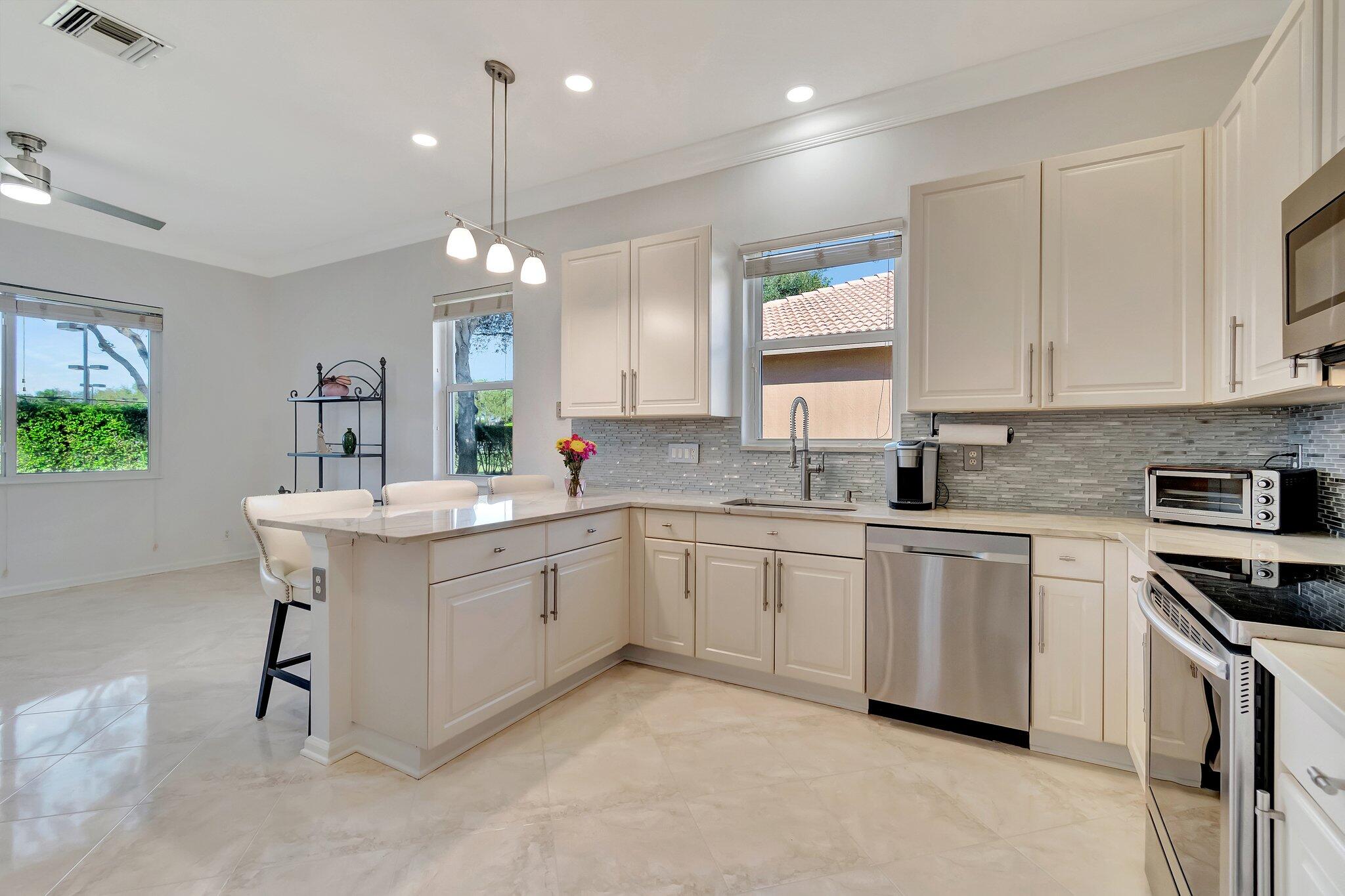 8239 Marsala Way Boynton Beach, FL 33472 - Photo 14 of 68 Kitchen