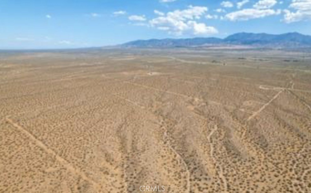 10 171st Llano, CA 93544 - Photo 13 of 21 a view of an ocean