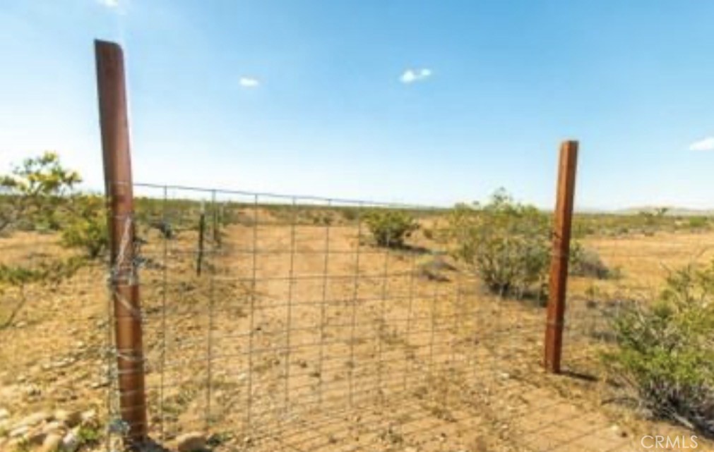 10 171st Llano, CA 93544 - Photo 2 of 21 a view of beach