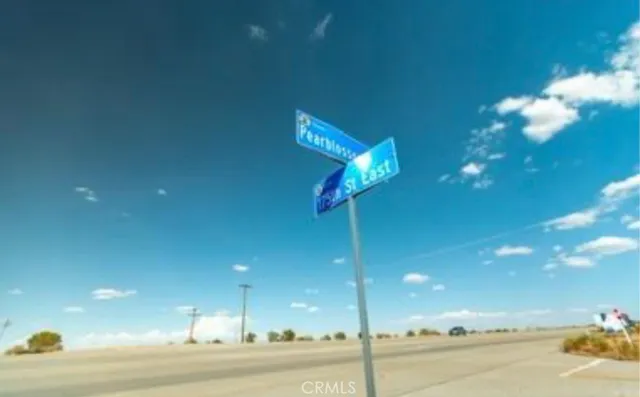 $52,000 | 10 171st, Llano, CA 93544