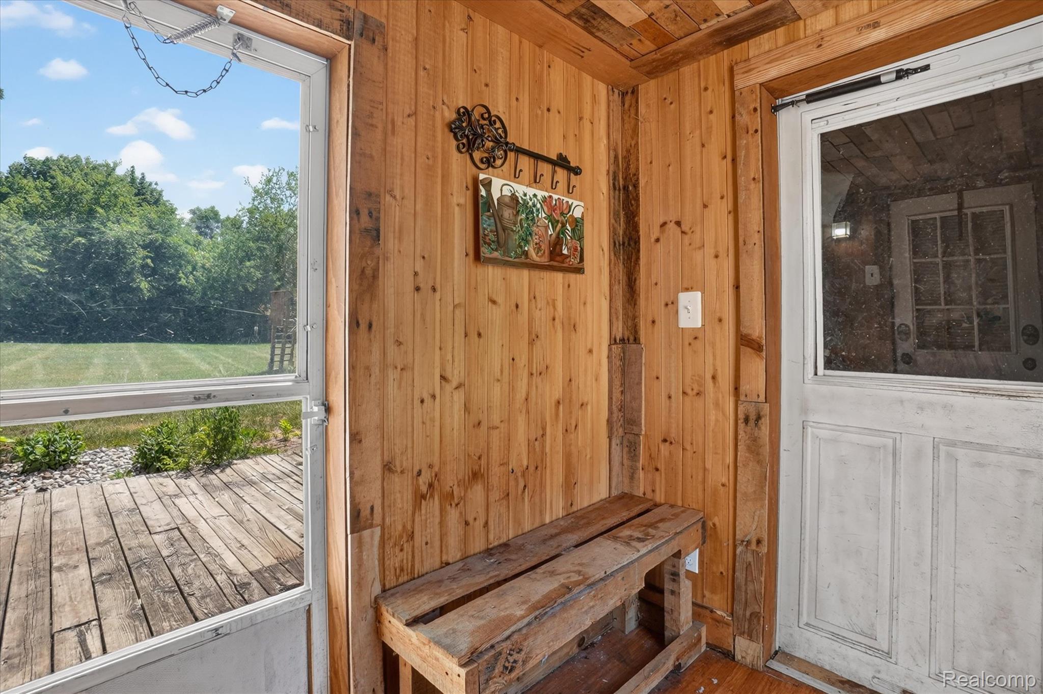 508 Deland Road Flushing, MI 48433 - Photo 25 of 38 27-508-Deland-Rd-WindowStill.jpg