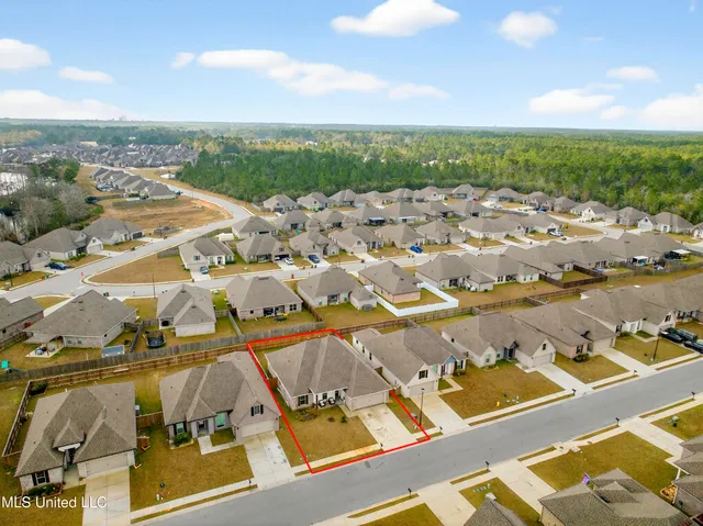 $318,000 | 3737 Hamilton Drive, D'Iberville, MS 39540