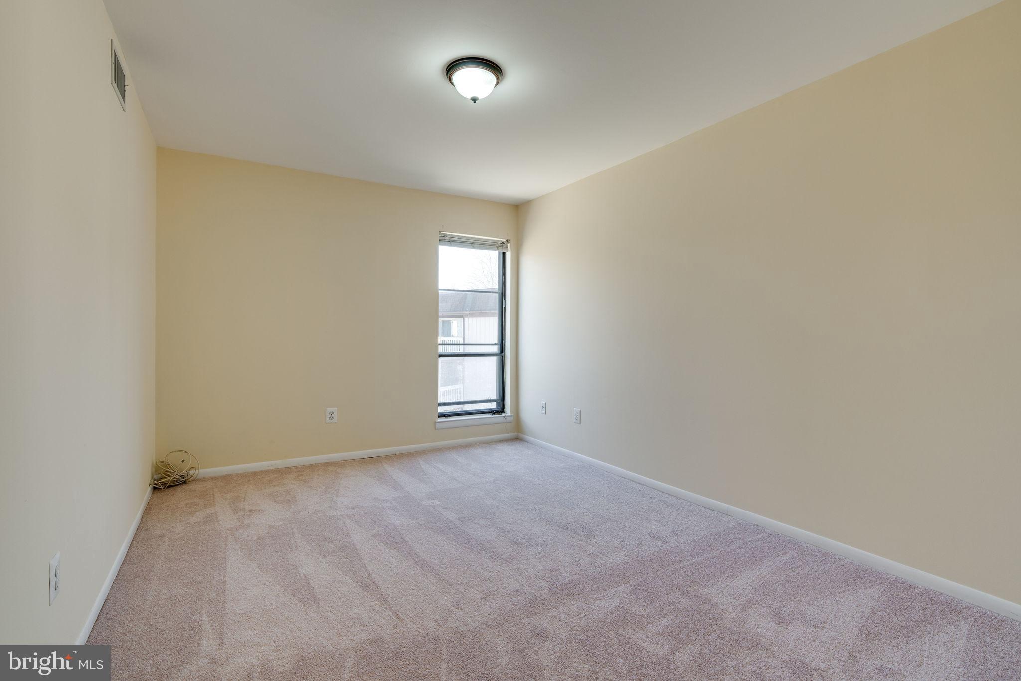 5823 Royal Ridge Drive, Unit P Springfield, VA 22152 - Photo 20 of 48 Bedroom
