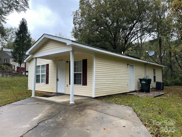 $209,900 | 1208 West Walnut Avenue, Gastonia, NC 28052