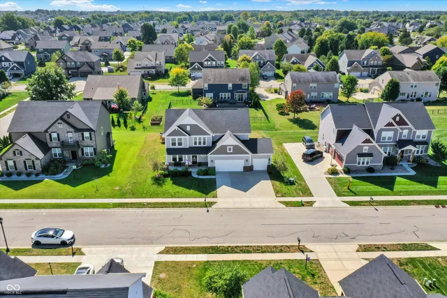 $574,999 | 7877 Villa Circle, Avon, IN 46123