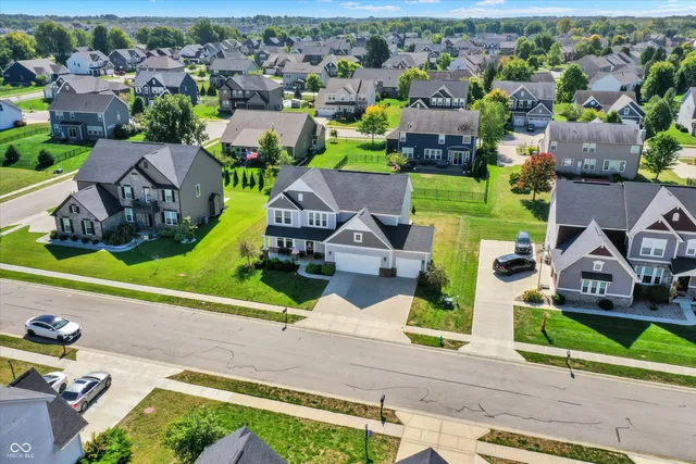 $574,999 | 7877 Villa Circle, Avon, IN 46123